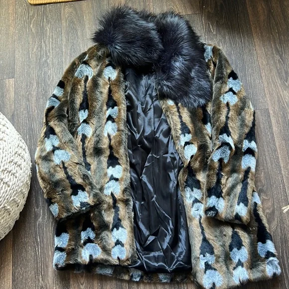 Unreal Fur reflections Jacket
